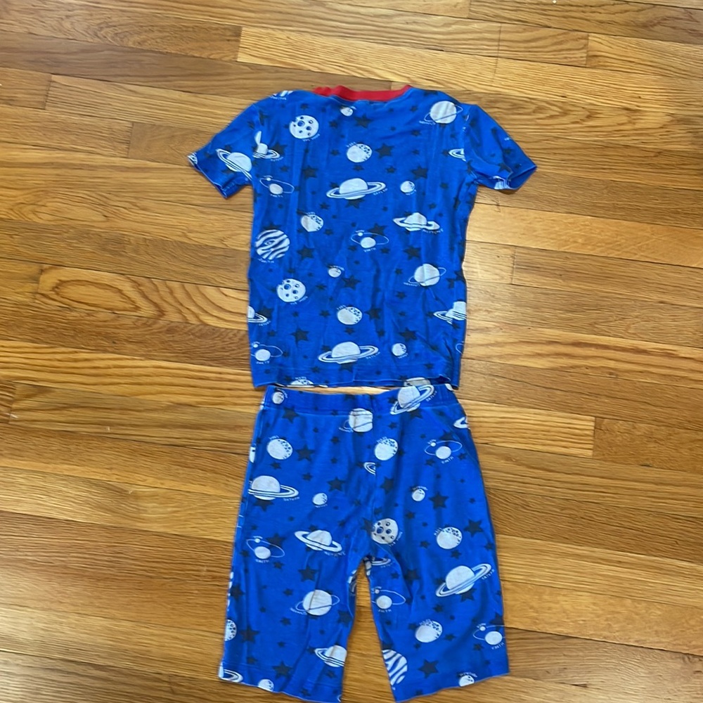 Mini Boden 9y blue short pjs, glow in the dark planets - Picture 2 of 4
